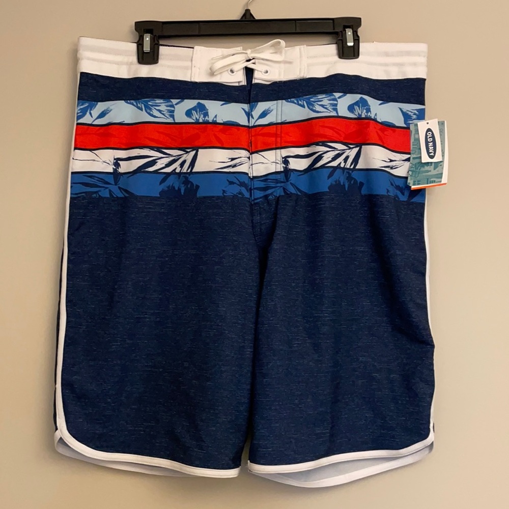 NWT Old Navy Swimsuit Size 34